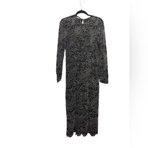 Zara Elegant Black and White Long Sleeve Dress